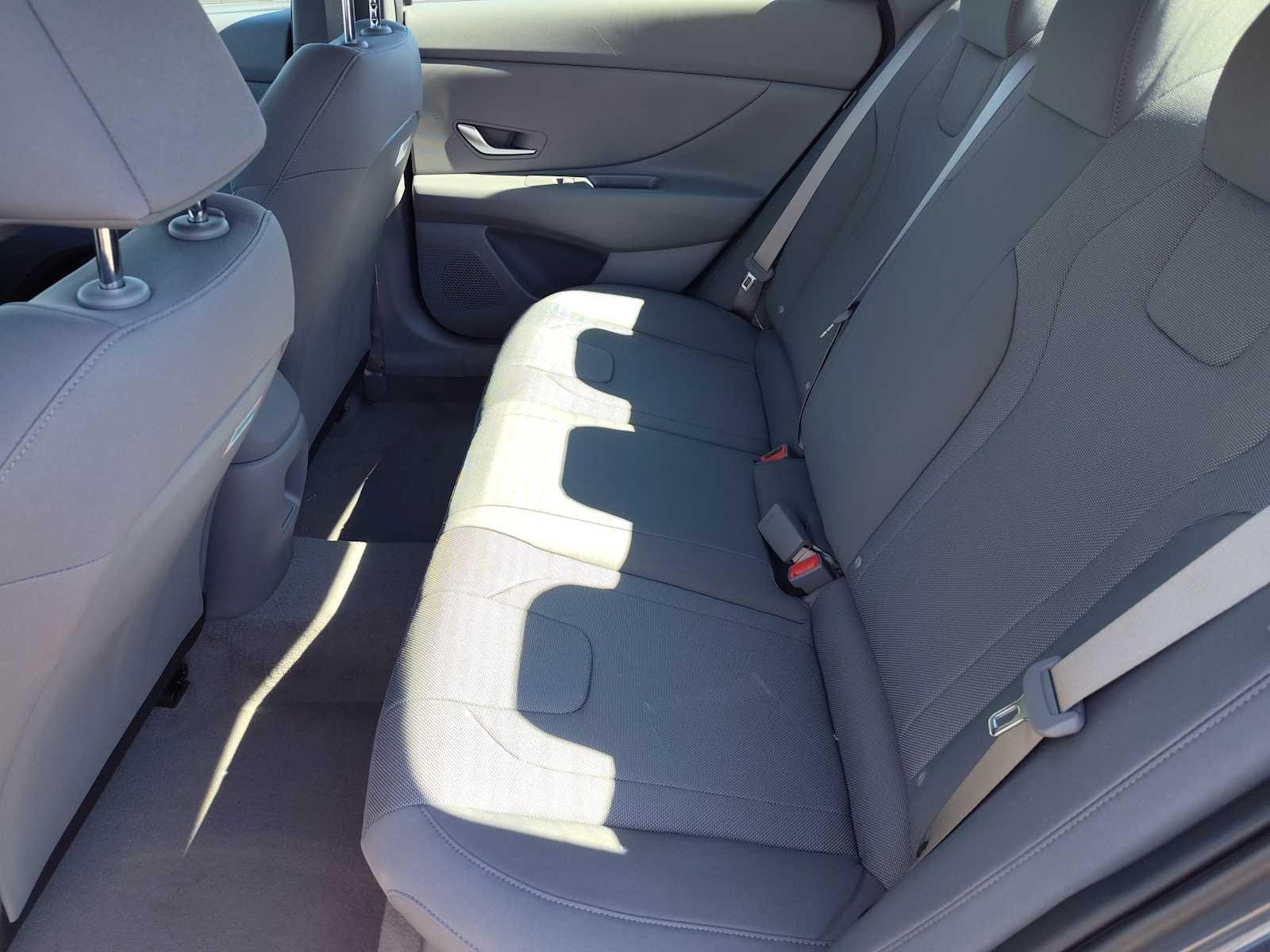 Thumbnail: 2025 Hyundai Elantra - 16