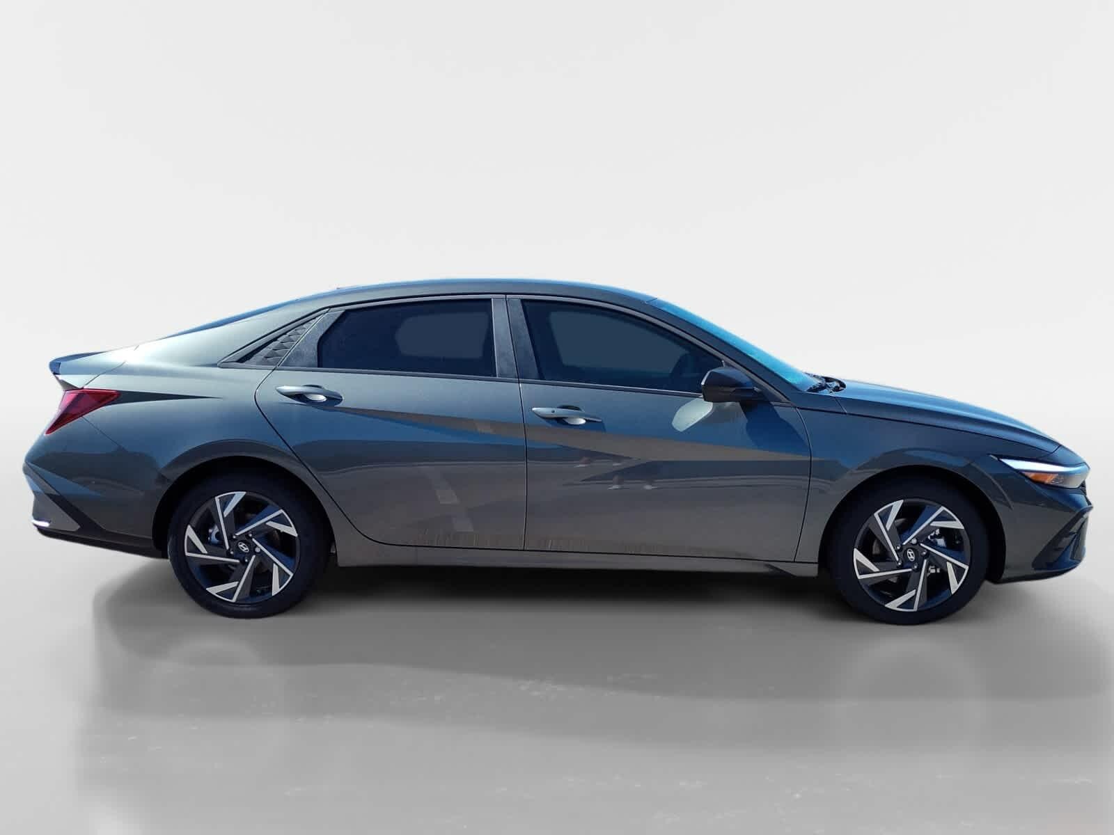 Thumbnail: 2025 Hyundai Elantra - 6