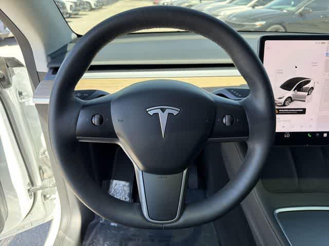 Thumbnail: 2023 Tesla Model Y - 20
