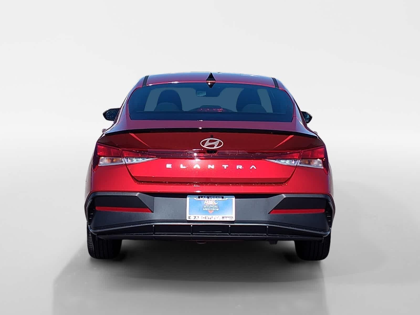Thumbnail: 2025 Hyundai Elantra - 4