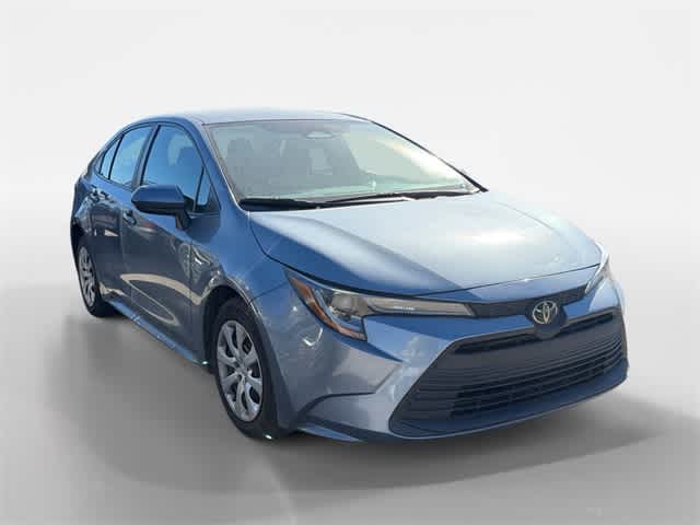 Used 2023 Toyota Corolla LE with VIN 5YFB4MDE8PP025027 for sale in Northfield, Minnesota
