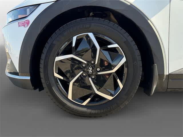 Thumbnail: 2024 Hyundai Ioniq 5 - 16