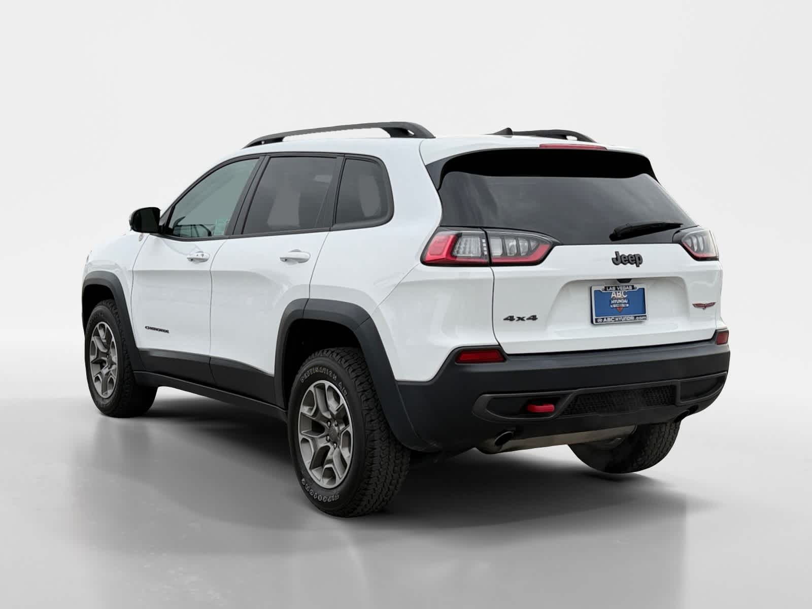 Thumbnail: 2022 Jeep Cherokee - 3
