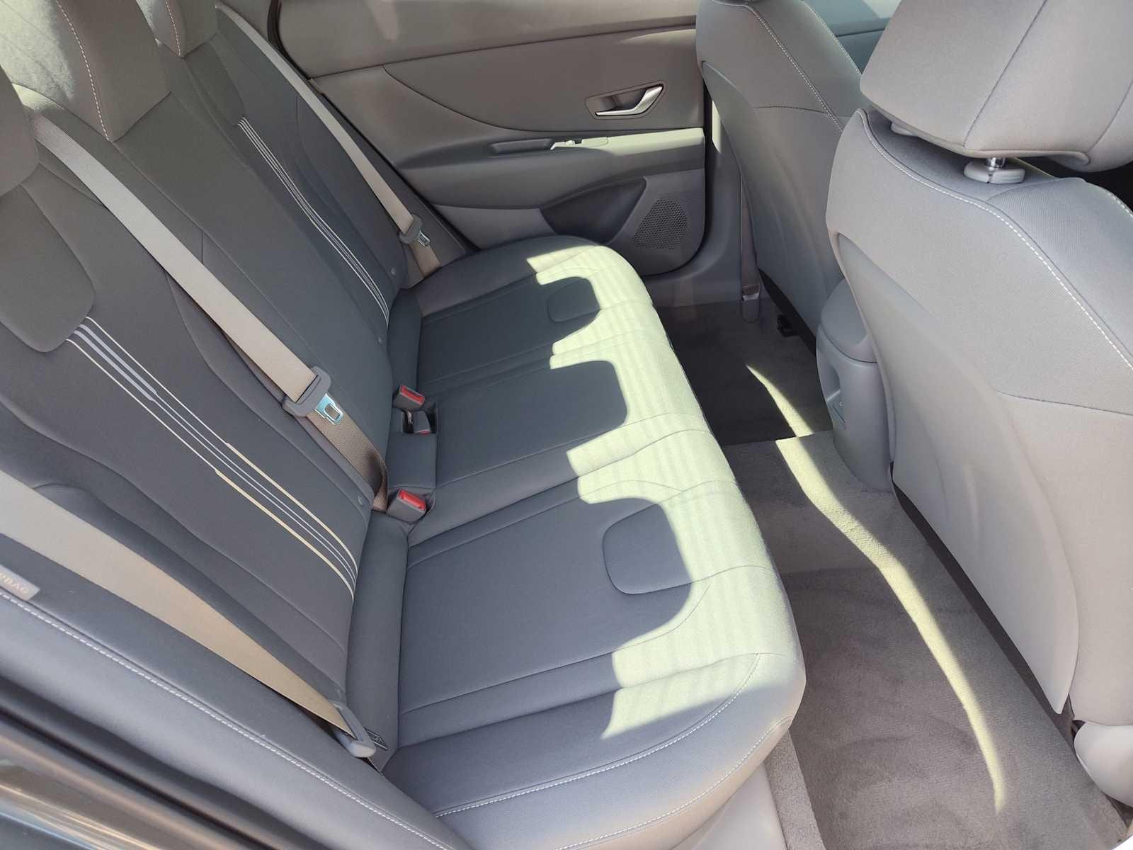 Thumbnail: 2025 Hyundai Elantra - 17