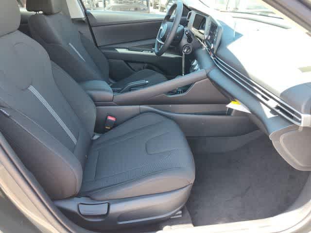 Thumbnail: 2026 Hyundai Elantra - 18