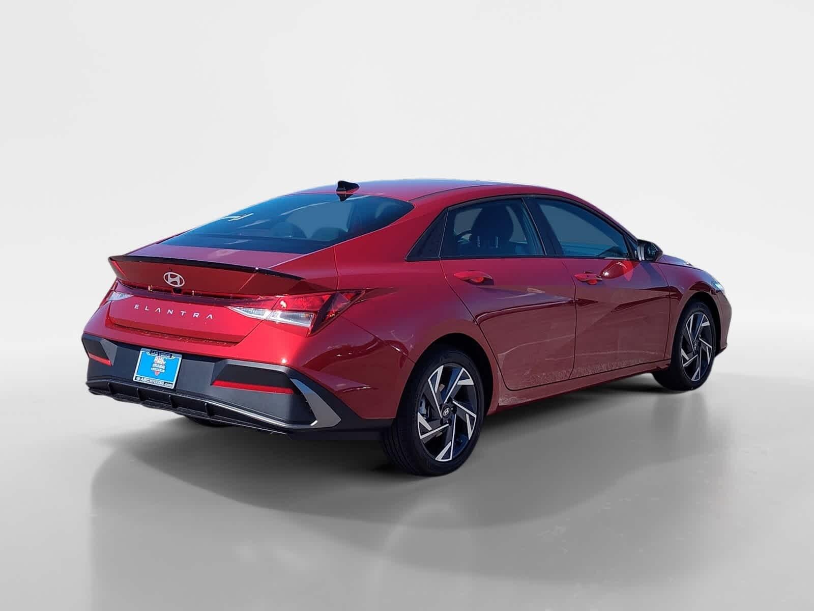 Thumbnail: 2025 Hyundai Elantra - 5