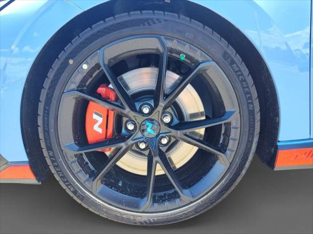 2025 Hyundai Elantra SE 10