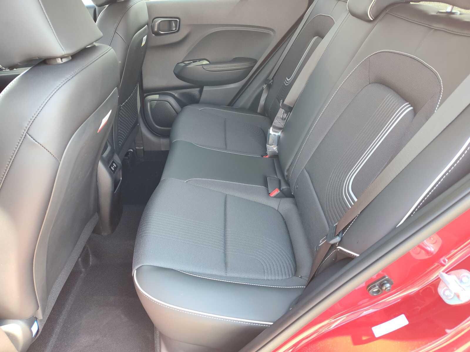 Thumbnail: 2025 Hyundai Venue - 16