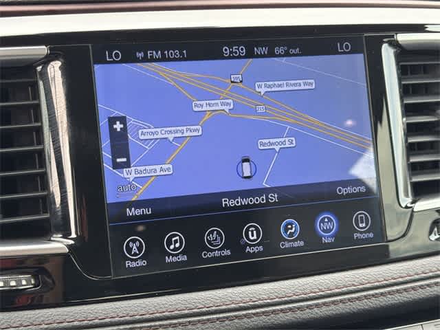 Thumbnail: 2017 Chrysler Pacifica - 25