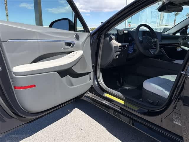 Thumbnail: 2026 Hyundai Sonata - 10