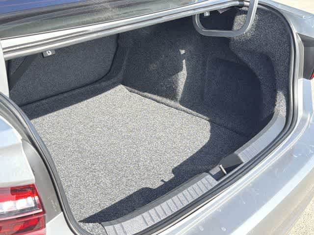 Thumbnail: 2021 Volkswagen Jetta - 25