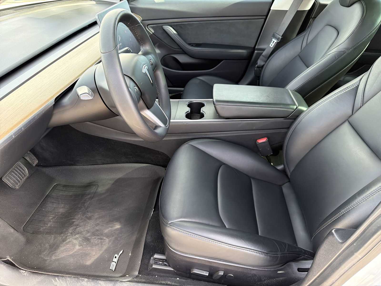 Thumbnail: 2019 Tesla Model 3 - 14