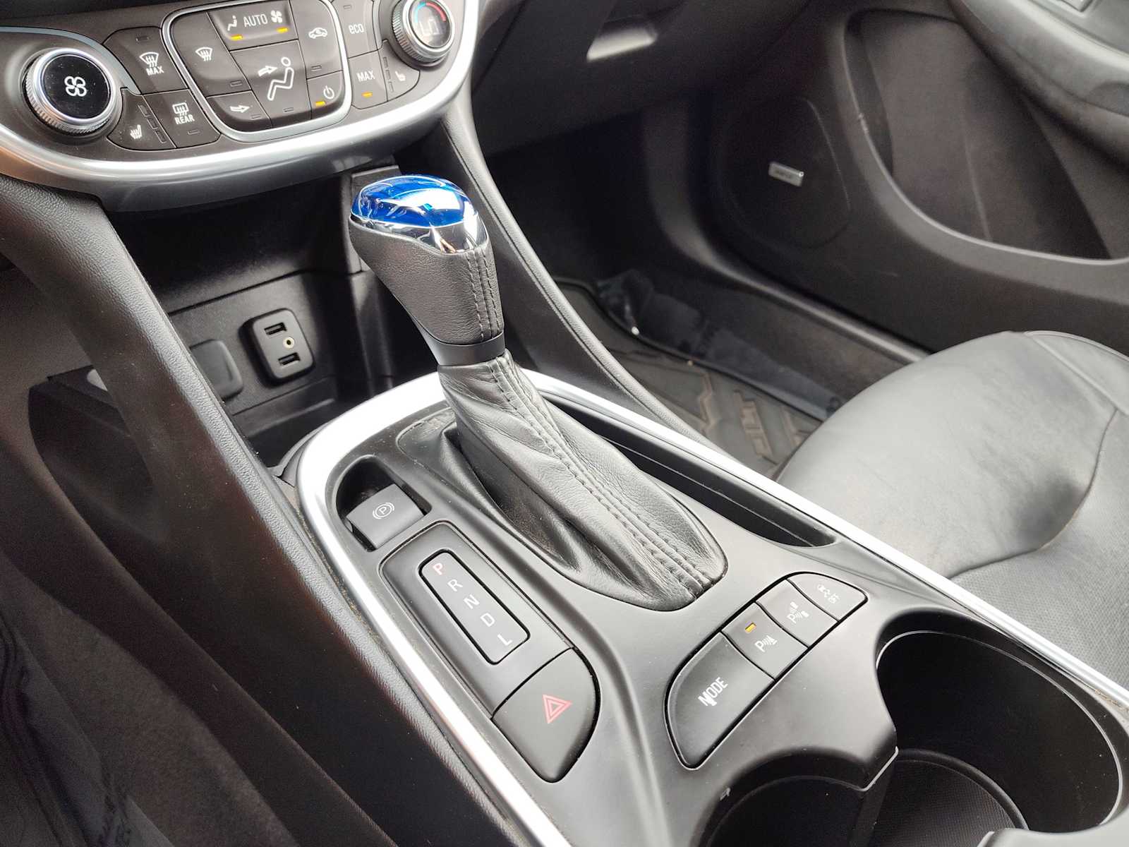 Thumbnail: 2017 Chevrolet Volt - 24