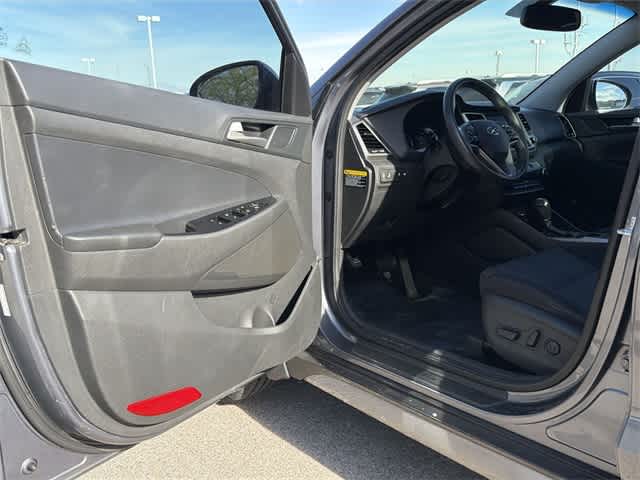 Thumbnail: 2018 Hyundai Tucson - 10