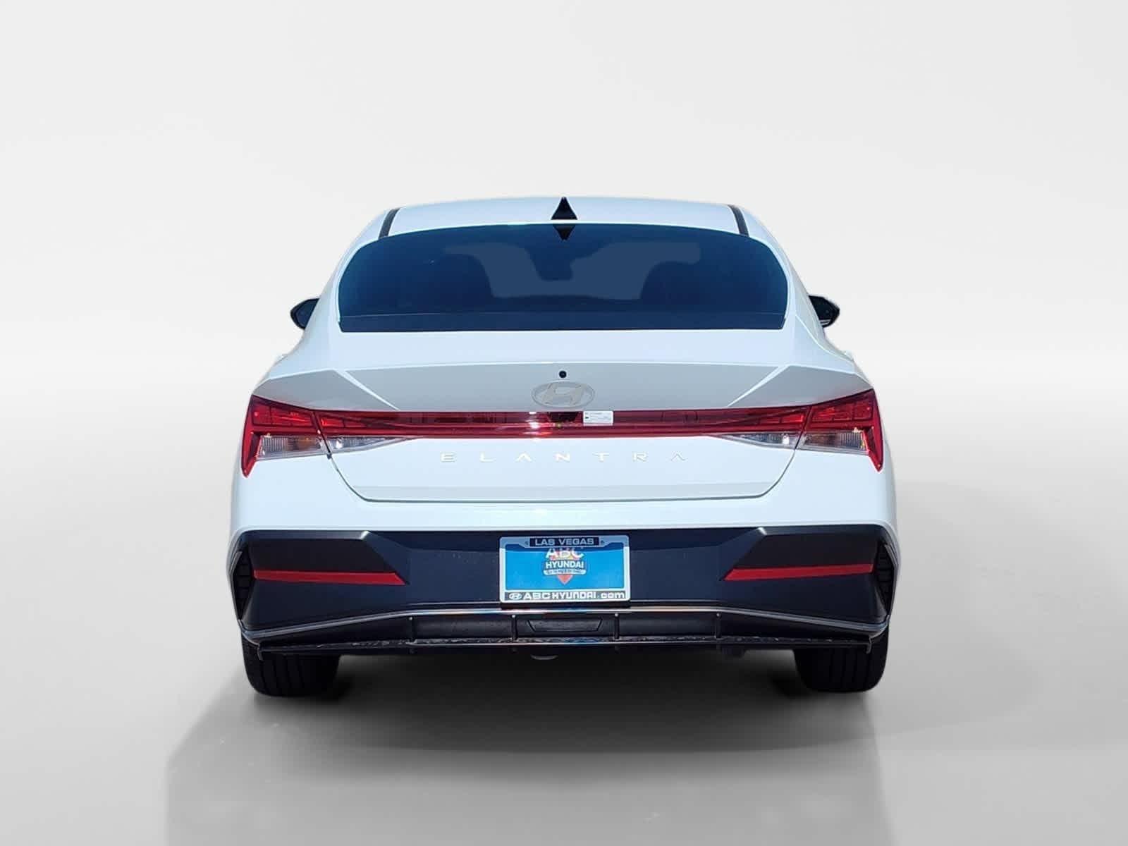 Thumbnail: 2025 Hyundai Elantra - 4
