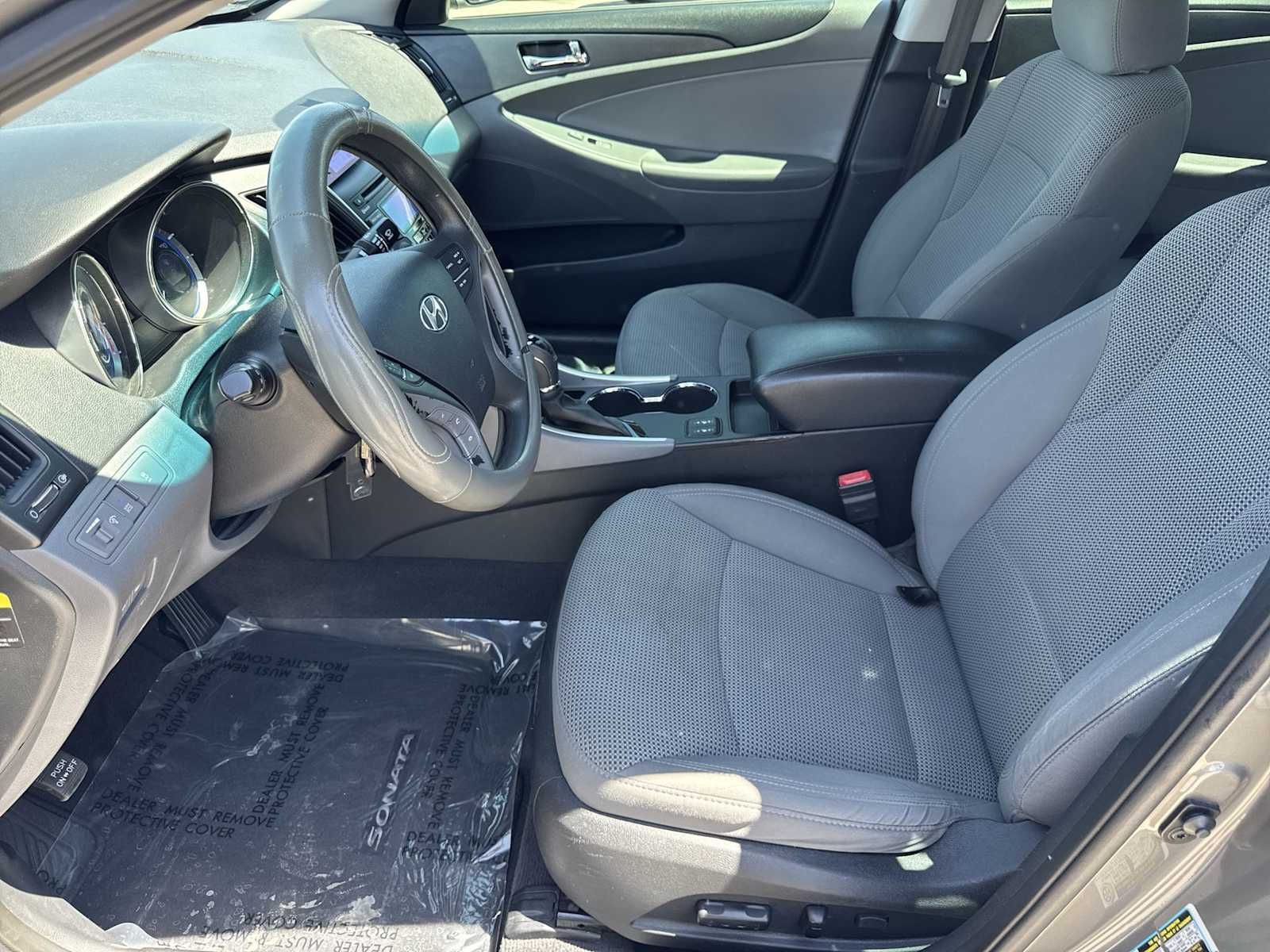 Thumbnail: 2013 Hyundai Sonata - 10