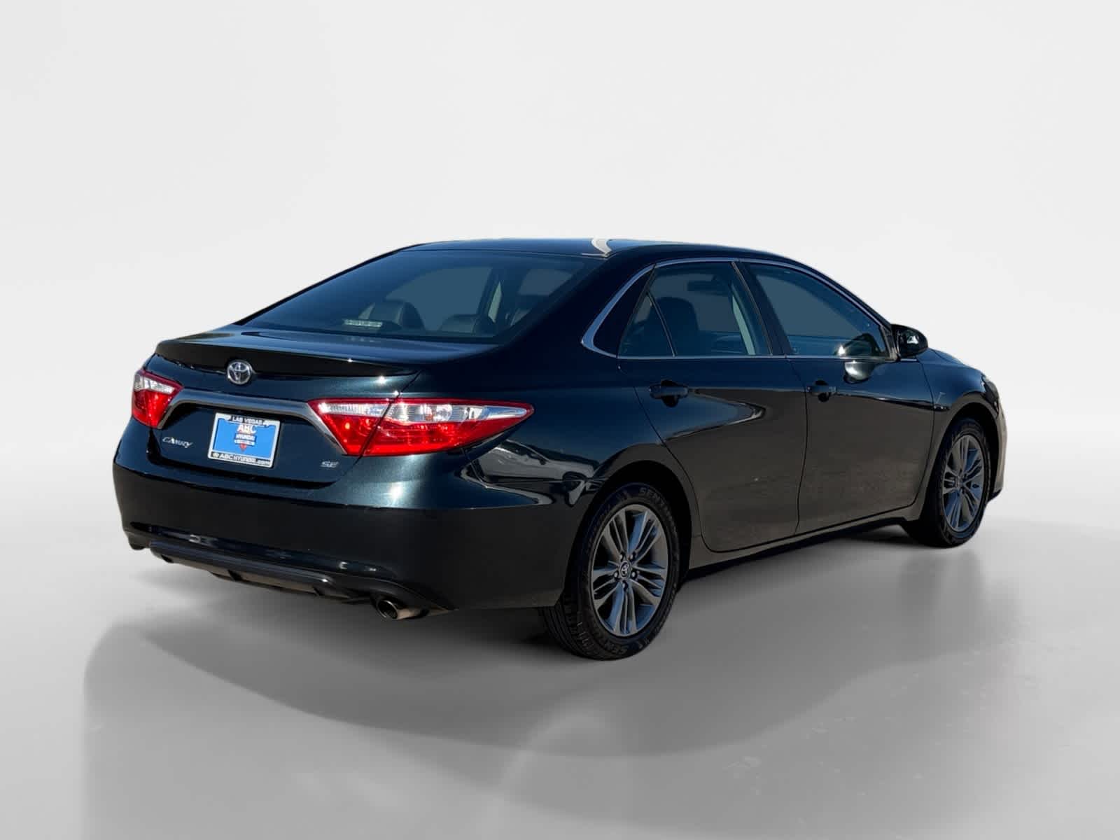 Thumbnail: 2016 Toyota Camry - 5