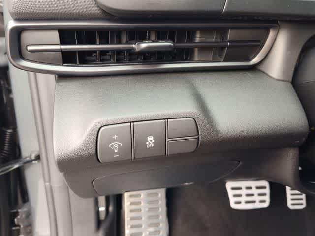 Thumbnail: 2026 Hyundai Elantra - 15