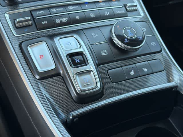 Thumbnail: 2022 Hyundai Santa Fe - 25