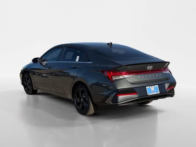 Thumbnail: 2026 Hyundai Elantra - 3