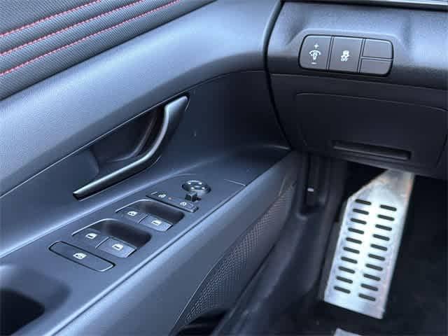 Thumbnail: 2026 Hyundai Elantra - 14