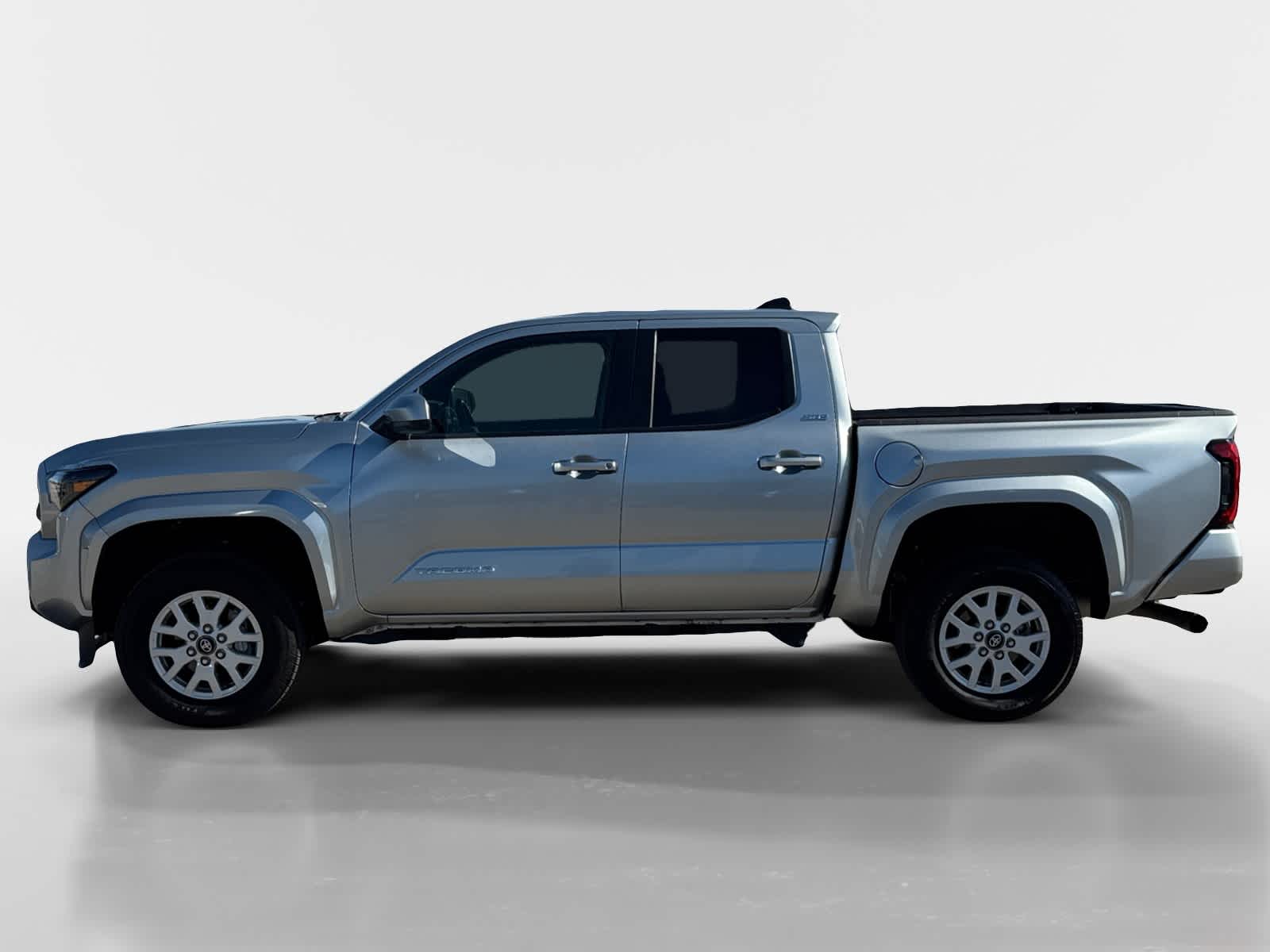 2024 Toyota Tacoma SR5 photo 2