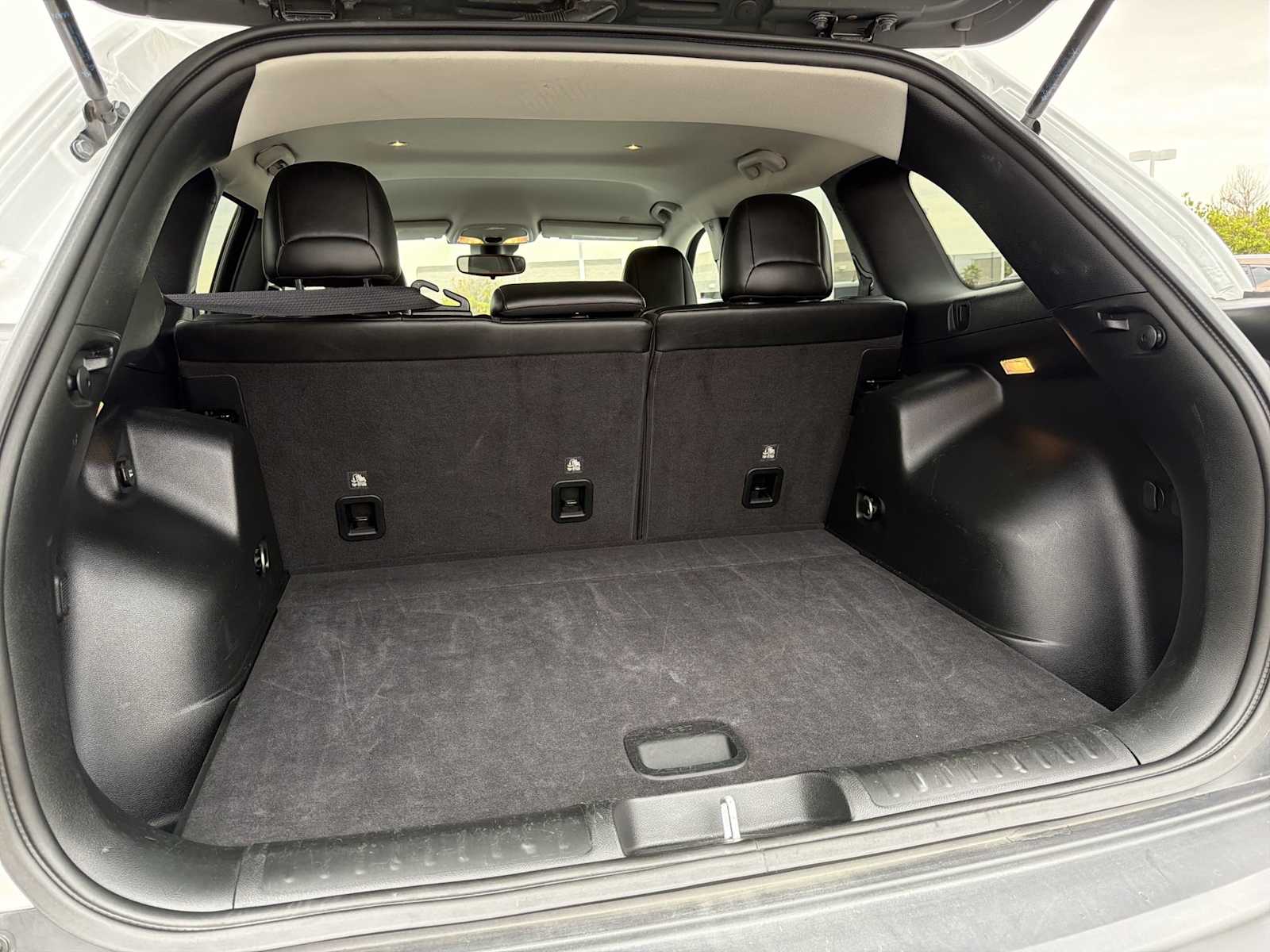 Thumbnail: 2022 Jeep Cherokee - 25