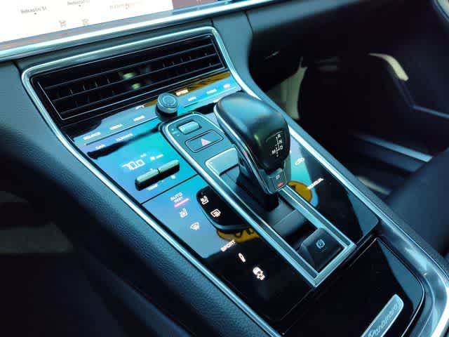 Thumbnail: 2020 Porsche Panamera - 21