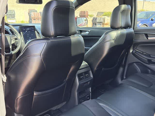 Thumbnail: 2022 Ford Edge - 15