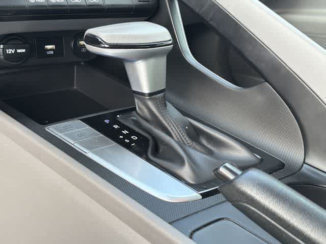 Thumbnail: 2022 Hyundai Elantra - 23