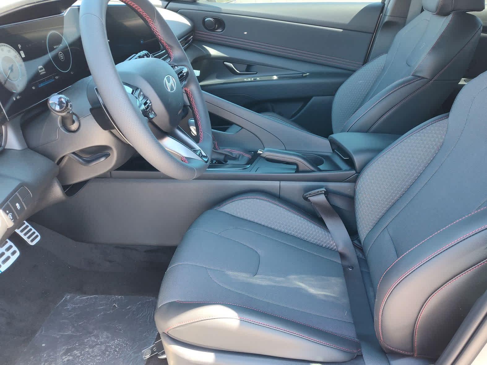 Thumbnail: 2025 Hyundai Elantra - 12