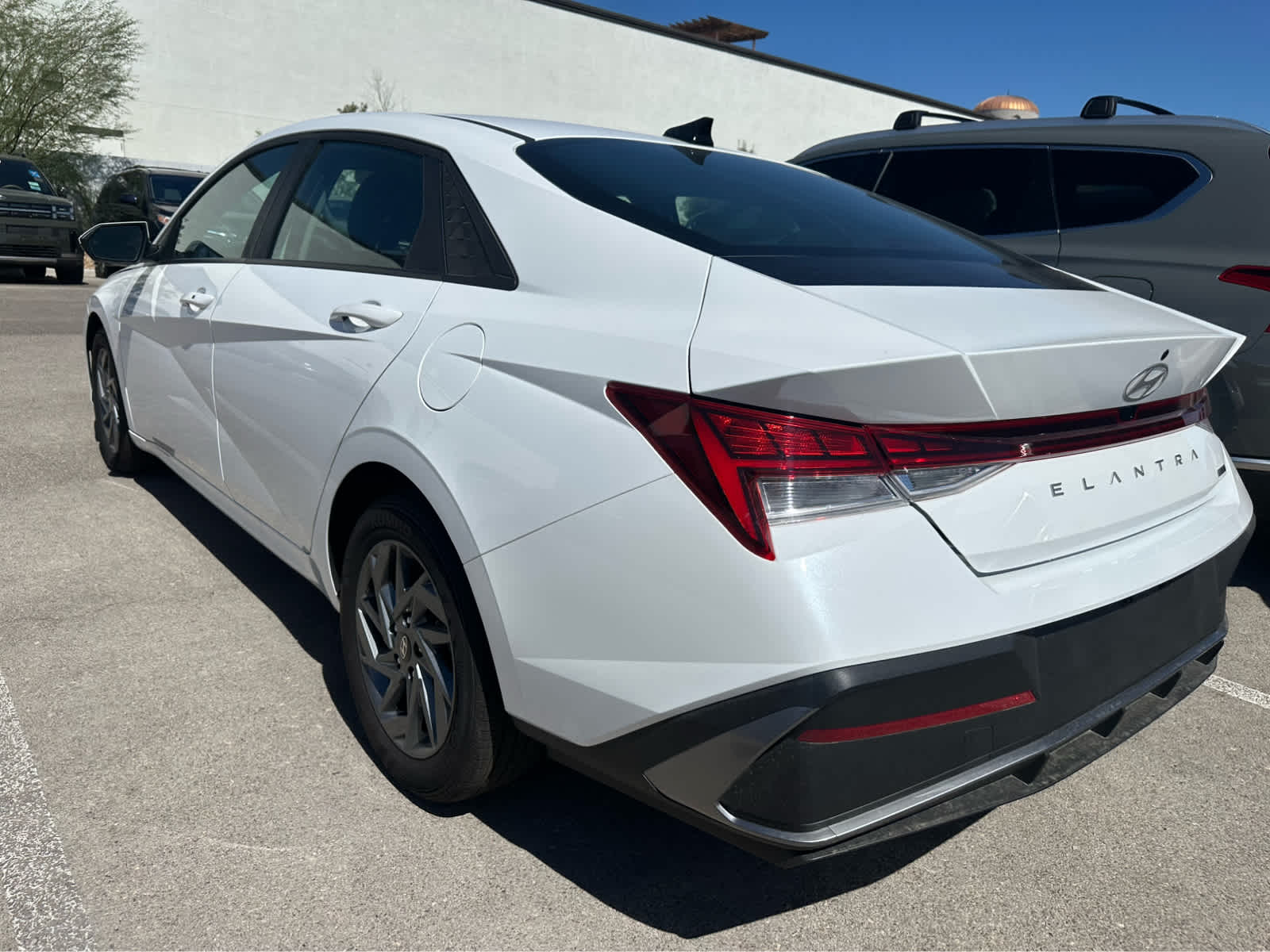 Thumbnail: 2024 Hyundai Elantra - 5