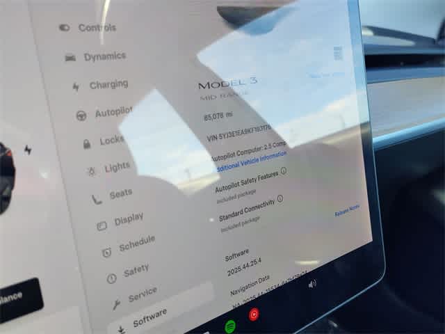 Thumbnail: 2019 Tesla Model 3 - 27