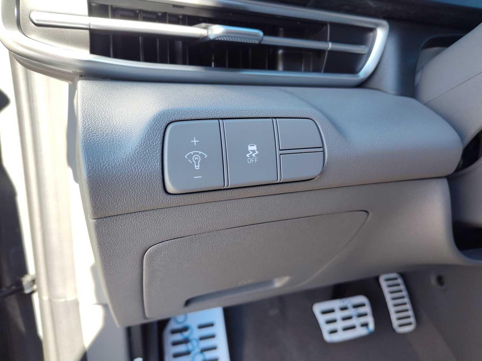 Thumbnail: 2026 Hyundai Elantra - 14