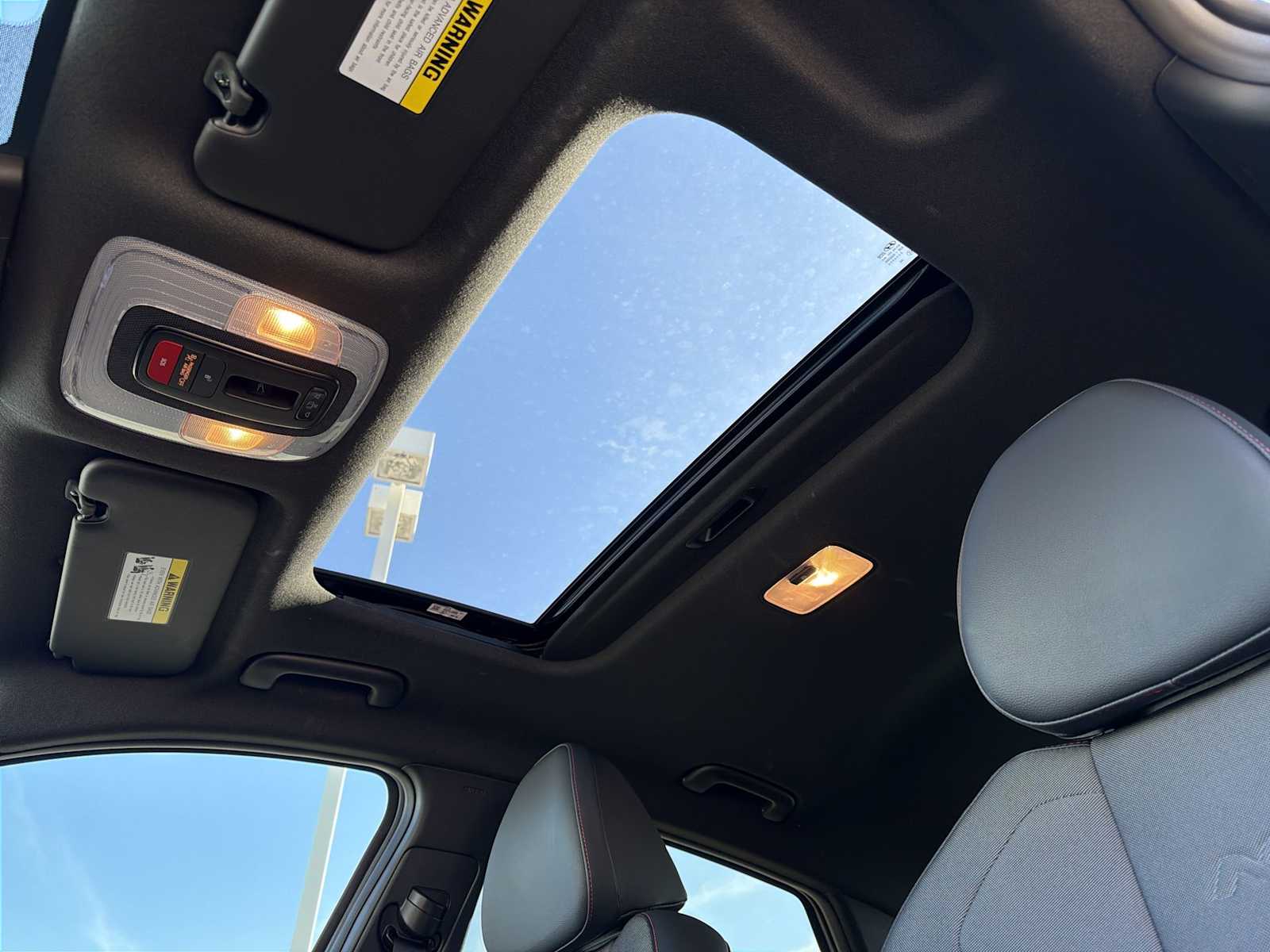 Thumbnail: 2025 Hyundai Elantra - 16