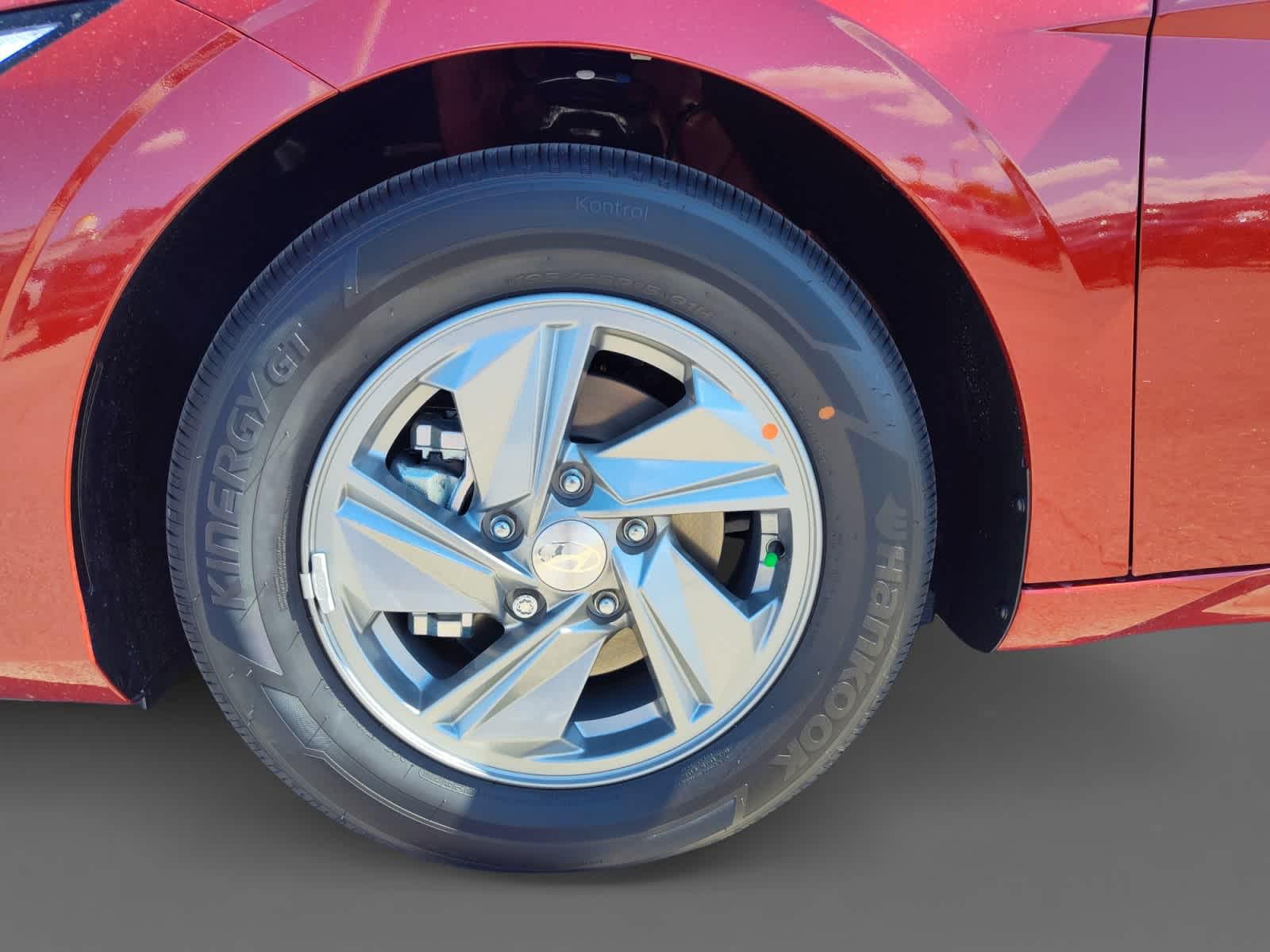 Thumbnail: 2025 Hyundai Elantra - 9