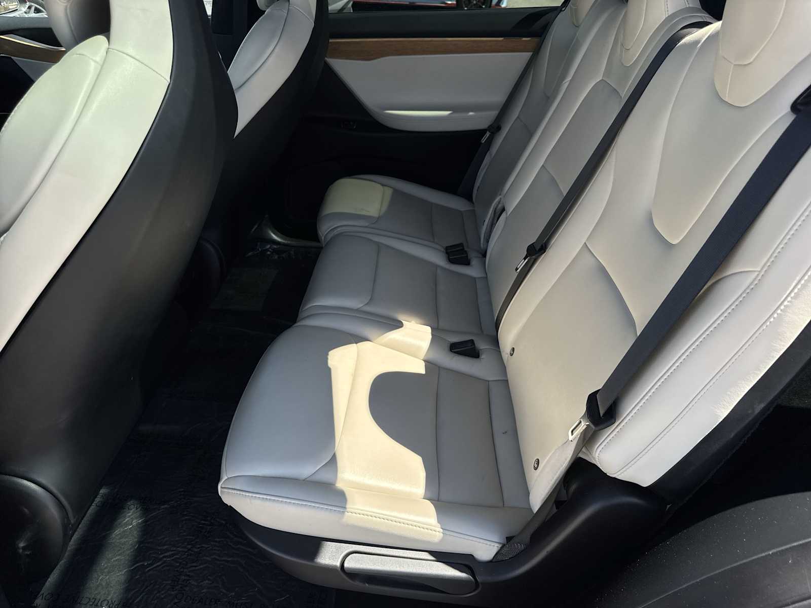 Thumbnail: 2019 Tesla Model X - 15