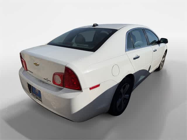 Thumbnail: 2012 Chevrolet Malibu - 3