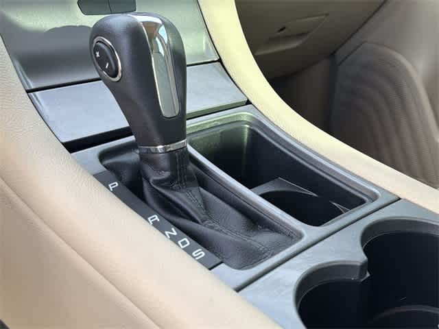 Thumbnail: 2018 Ford Taurus - 24