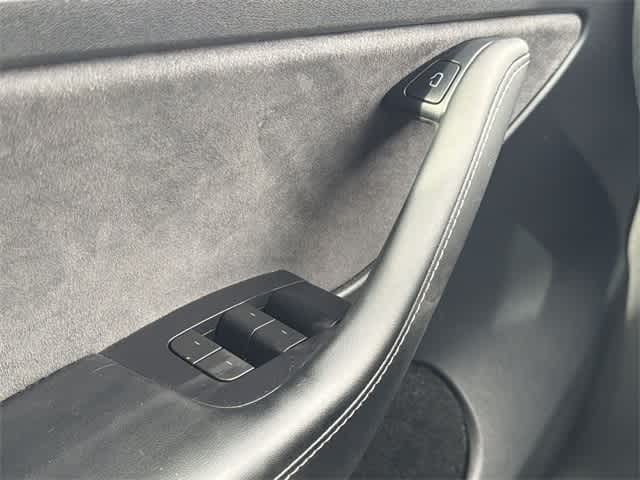 Thumbnail: 2023 Tesla Model Y - 19