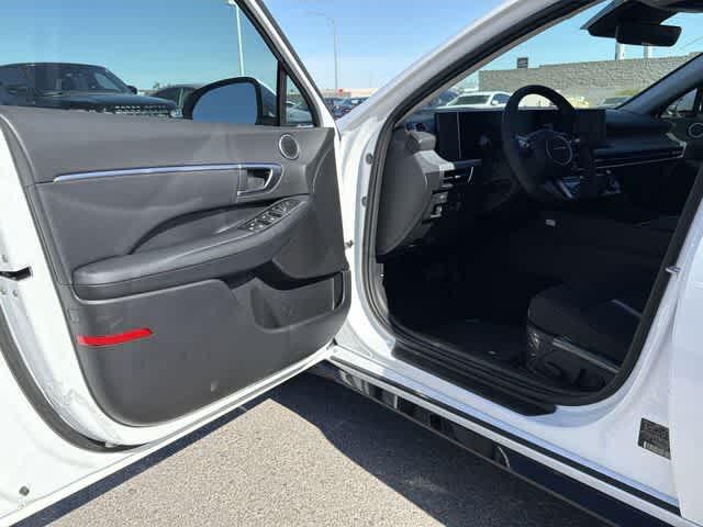 Thumbnail: 2026 Hyundai Sonata - 10