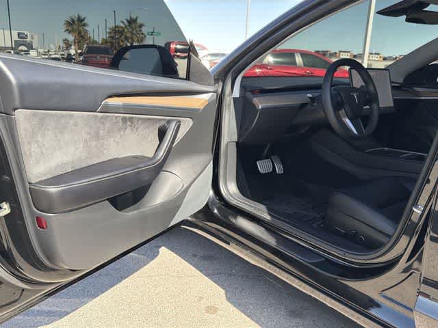Thumbnail: 2021 Tesla Model 3 - 10