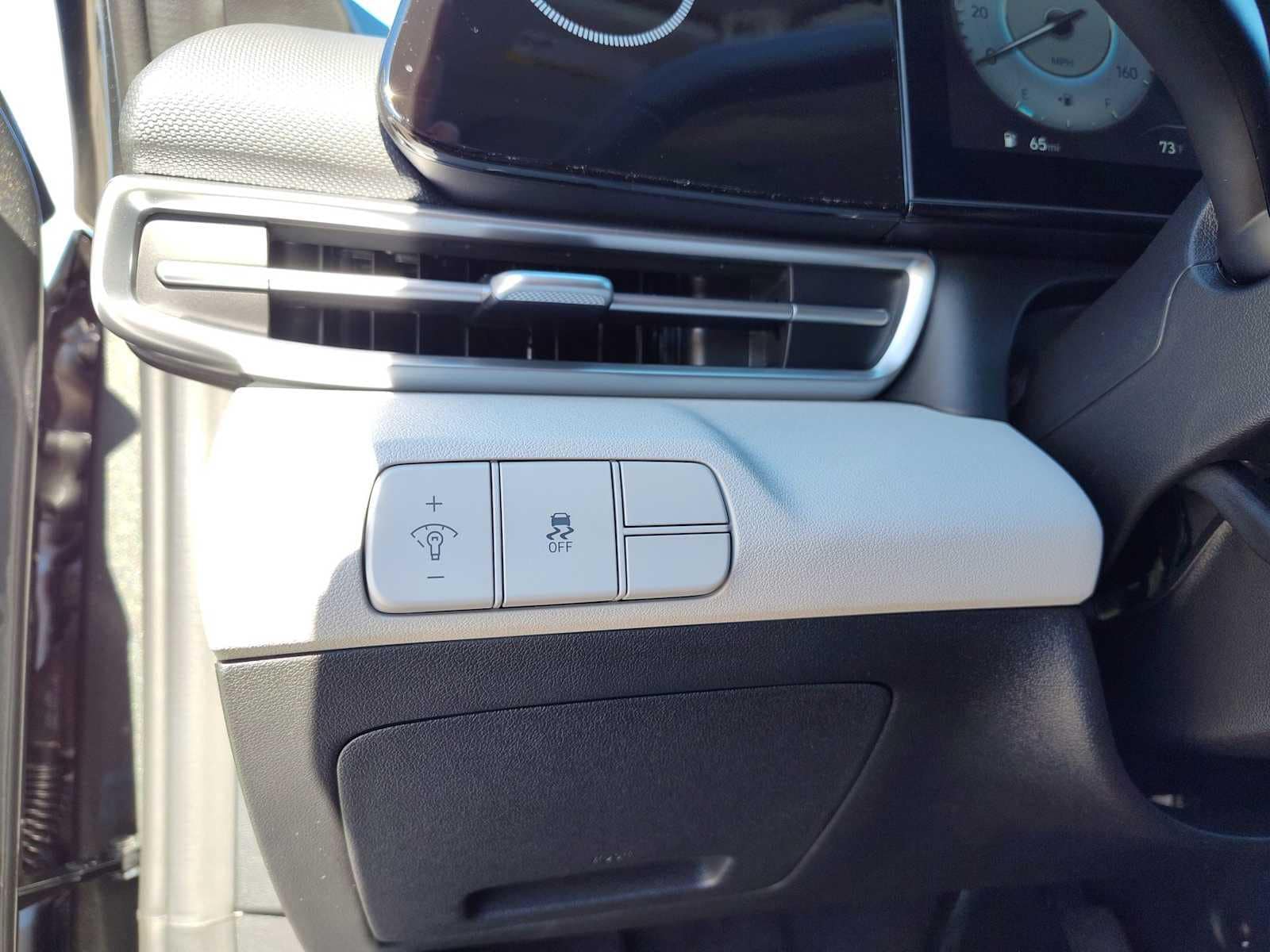 Thumbnail: 2026 Hyundai Elantra - 15