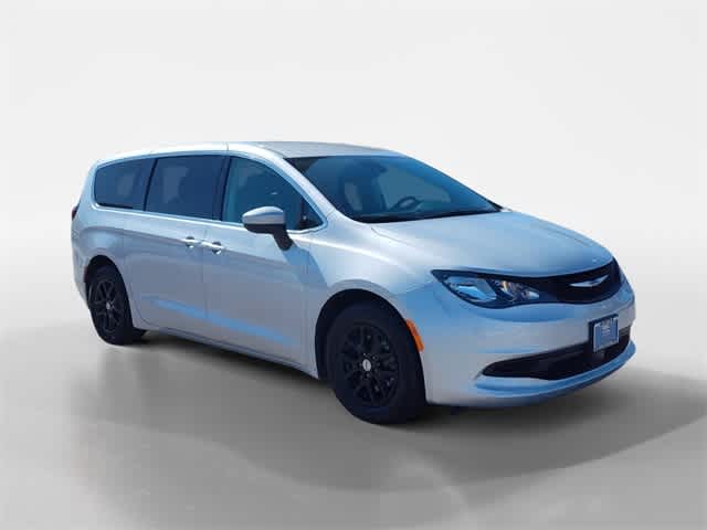 Thumbnail: 2023 Chrysler Voyager - 6