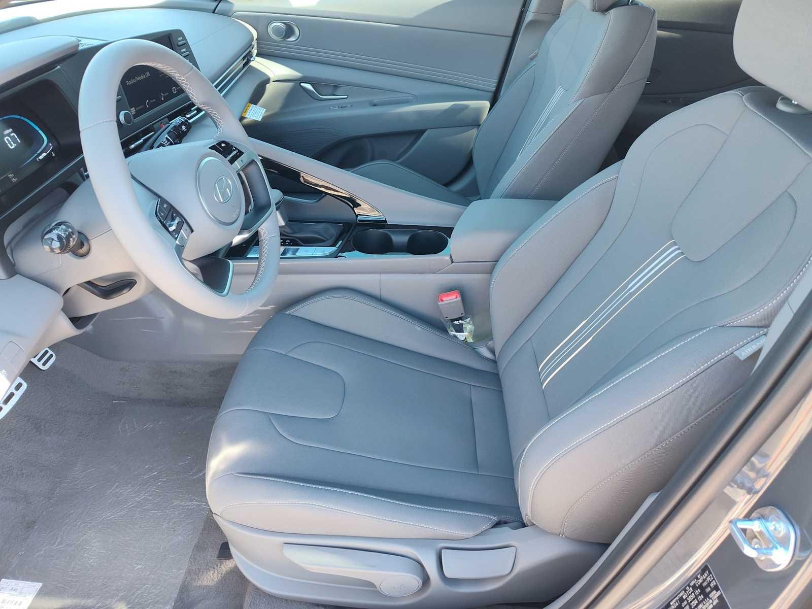 Thumbnail: 2026 Hyundai Elantra - 10