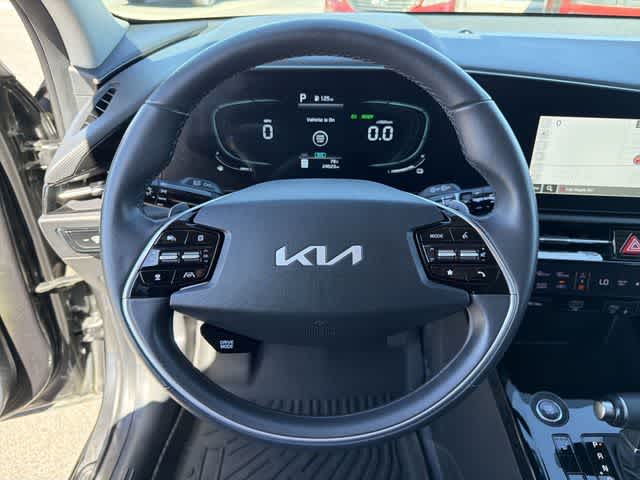 Thumbnail: 2023 Kia Niro - 20