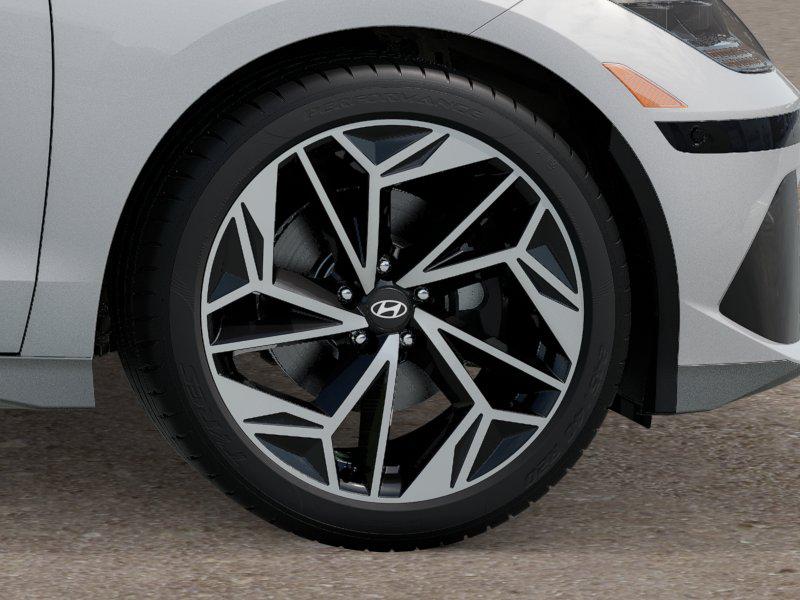 Thumbnail: 2025 Hyundai Ioniq 6 - 8