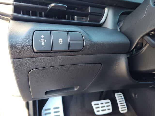 Thumbnail: 2026 Hyundai Elantra - 15