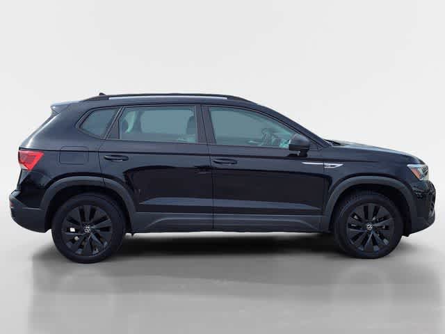 Thumbnail: 2022 Volkswagen Taos - 6
