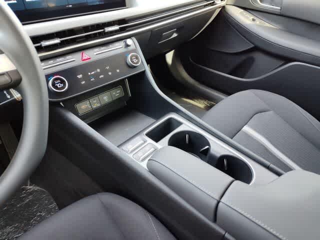 Thumbnail: 2026 Hyundai Sonata - 25